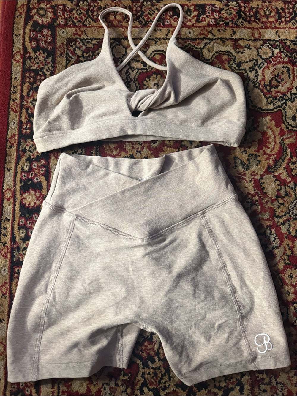 Bombshell sportswear Heathered oatmeal front twist & V front back scrunch set